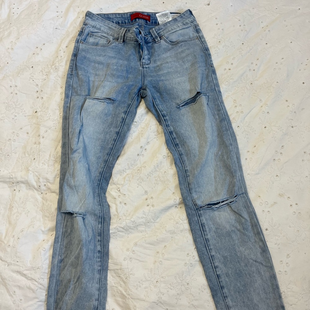 Guess Skinny Jeans, light wash, distressed, Sz 27